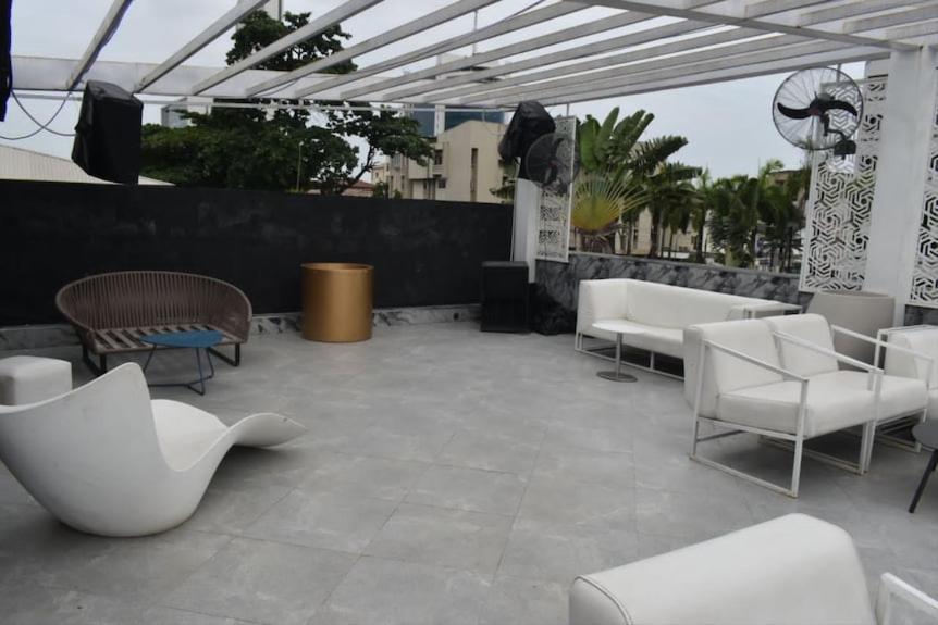 Jada Hotel And Suits Lagos Exteriör bild